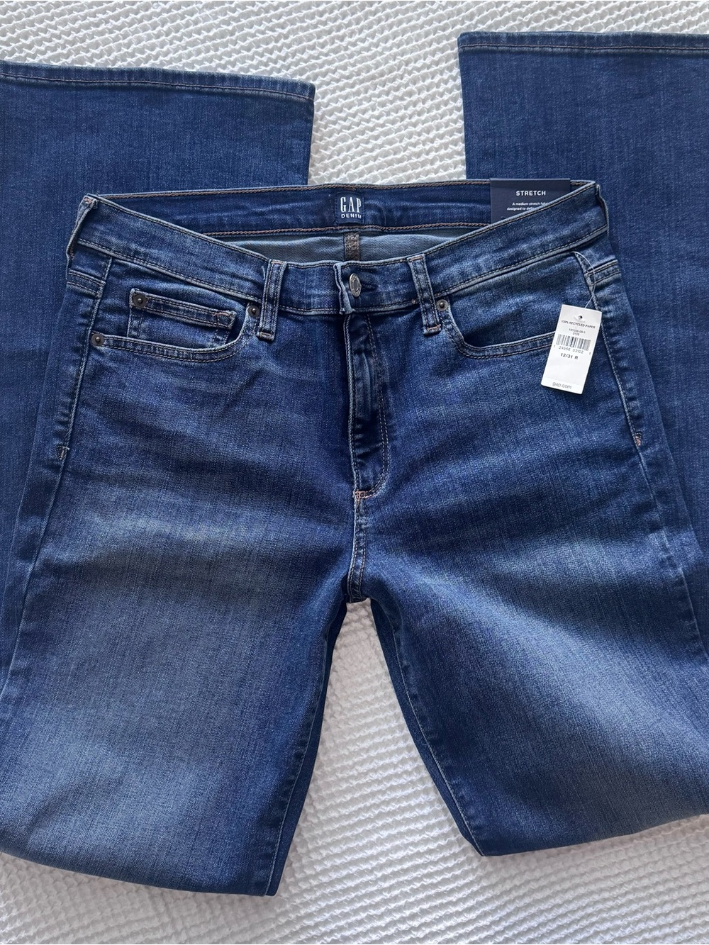 NWT GAP Perfect Boot Jeans Mid Rise Stretch Denim Size 31 Regular 12/31 R - Picture 10 of 13